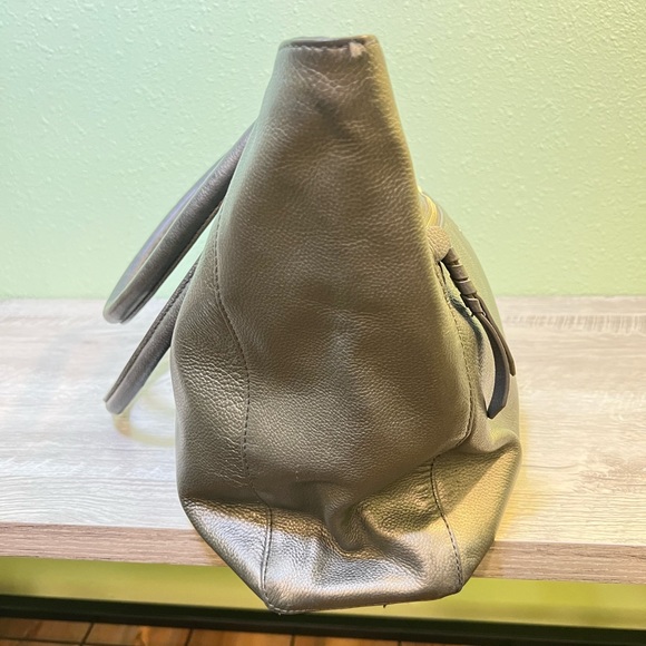 Cole Haan Large Petwer Color Beautiful leather shoulder tote, great con… 1 - Picture 9 of 11